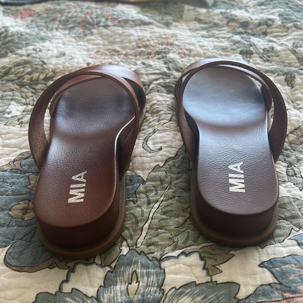 MIA sandals - Picture 3 of 4